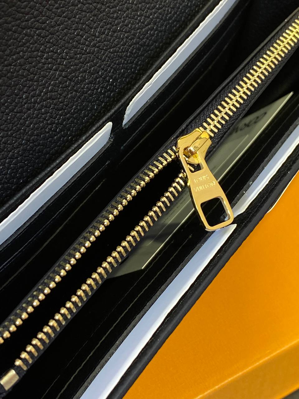 Портмоне Louis Vuitton — фото 5