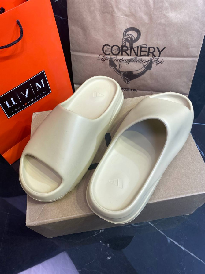 Yeezy Slide Desert Sage — изображение 4