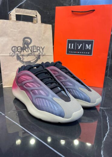 Yeezy 700 V3 Fade Carbon