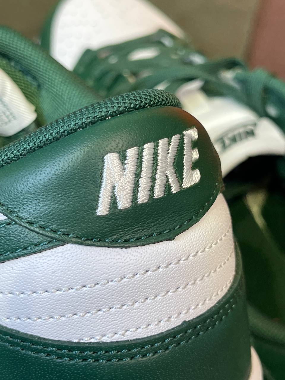 Кеды Nike Dunk Low Michigan State — фото 8