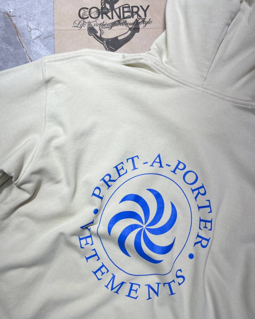 Худи Vetements — изображение 9