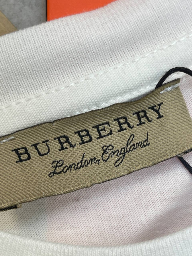 Футболка Burberry — изображение 5