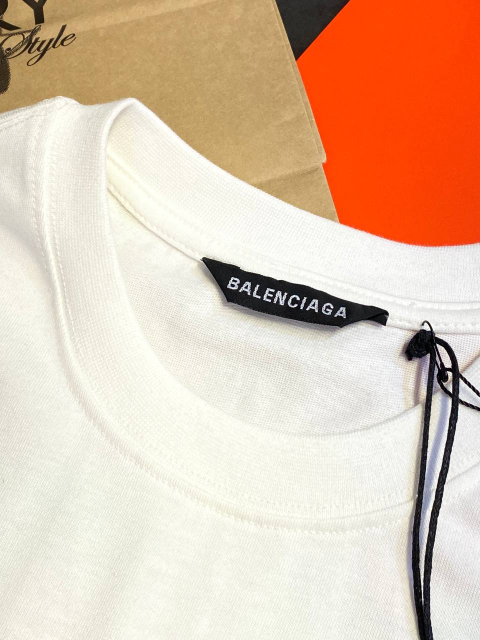 Футболка Balenciaga — фото 5