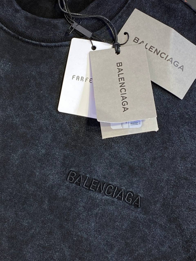 Футболка Balenciaga — изображение 2