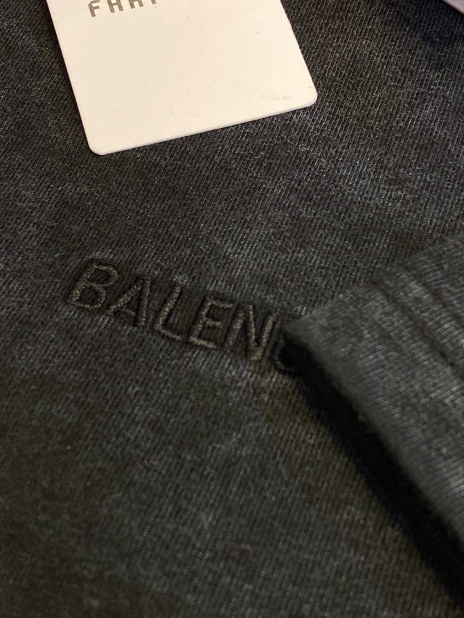 Футболка Balenciaga — изображение 6