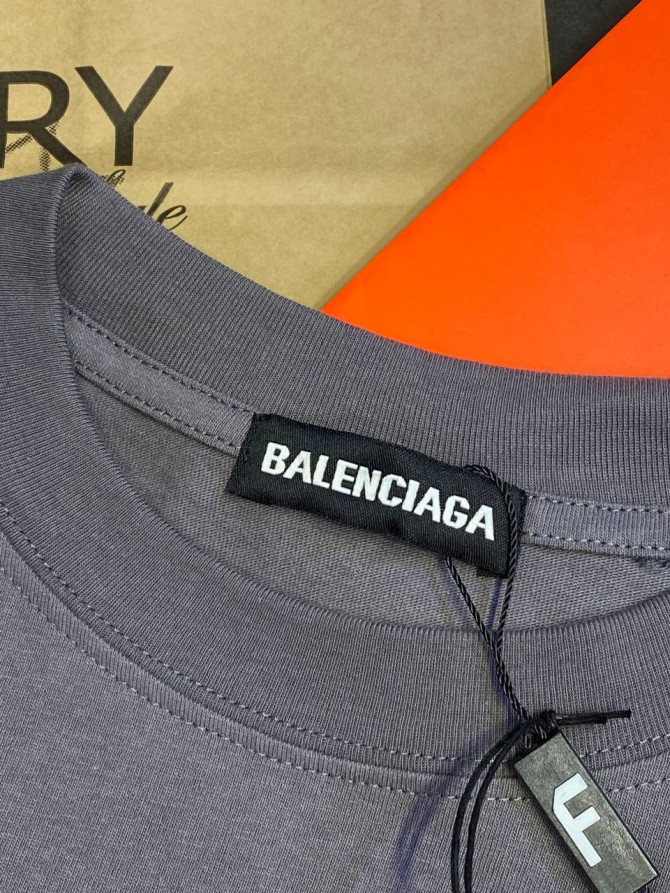 Футболка Balenciaga — изображение 4