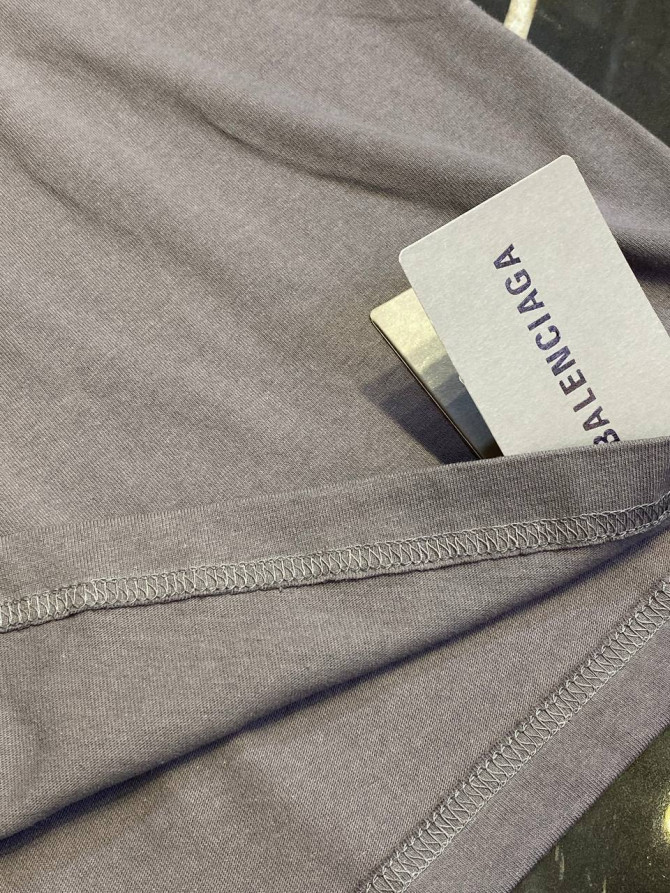 Футболка Balenciaga — изображение 5