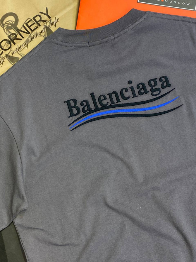 Футболка Balenciaga — изображение 6