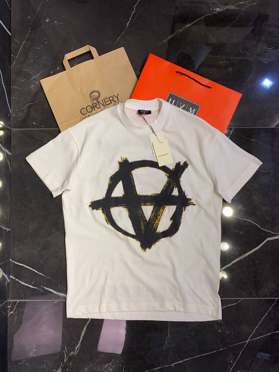 Футболка Vetements Anarchy — фото 1