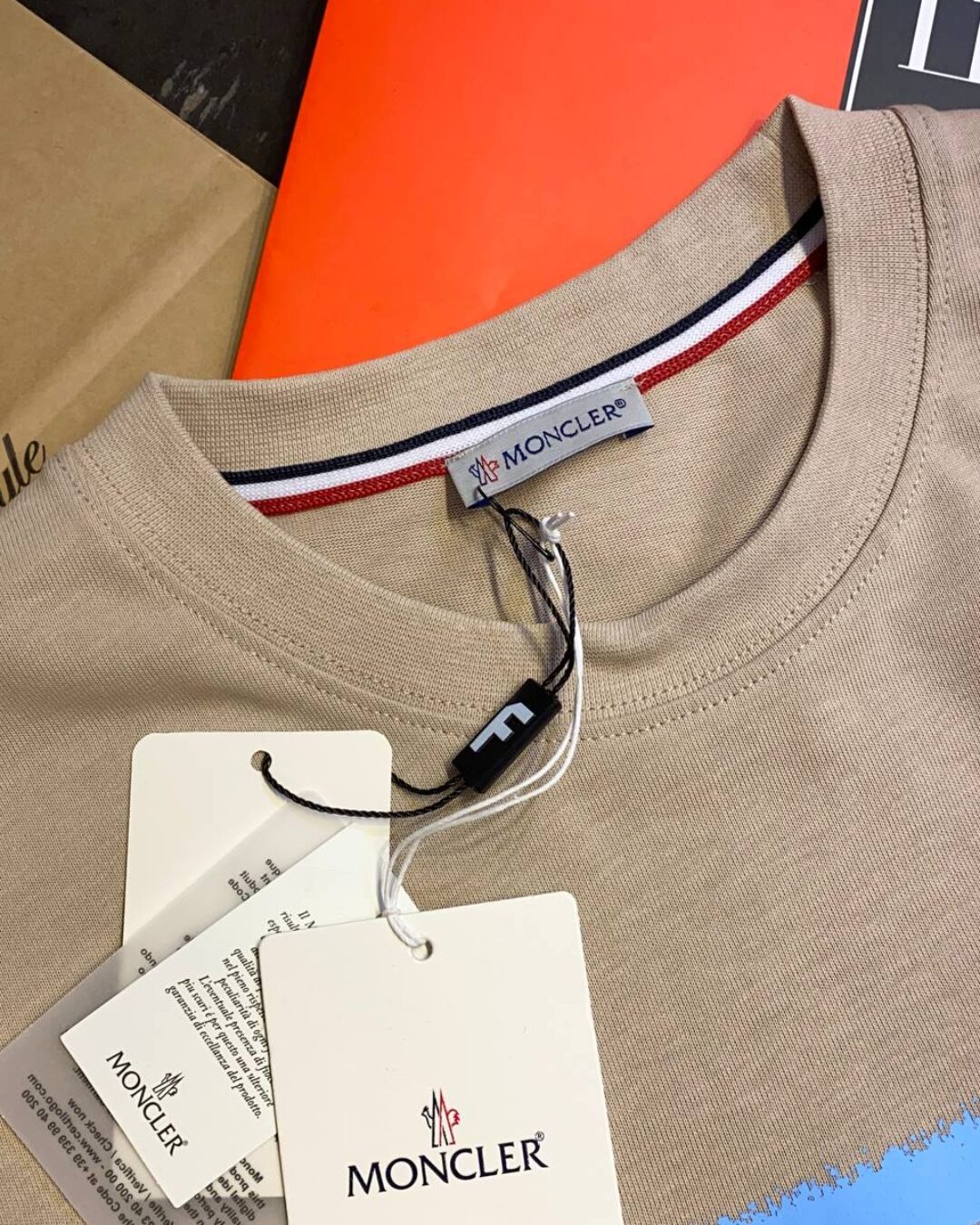 Футболка Moncler — изображение 4