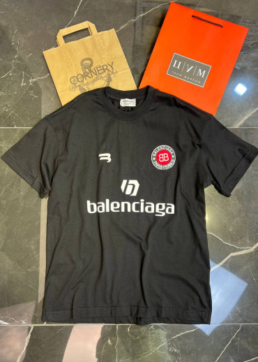 Футболка Balenciaga