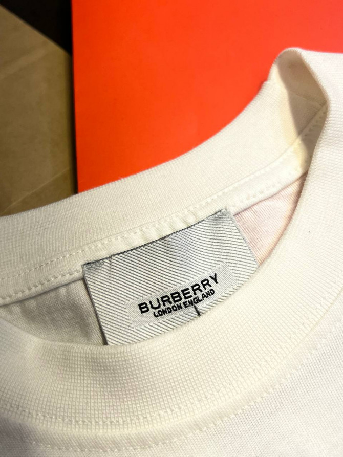 Футболка Burberry — изображение 5
