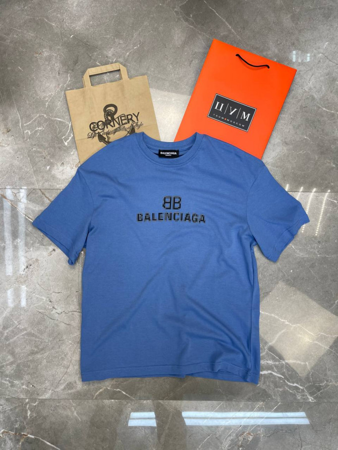 Футболка Balenciaga