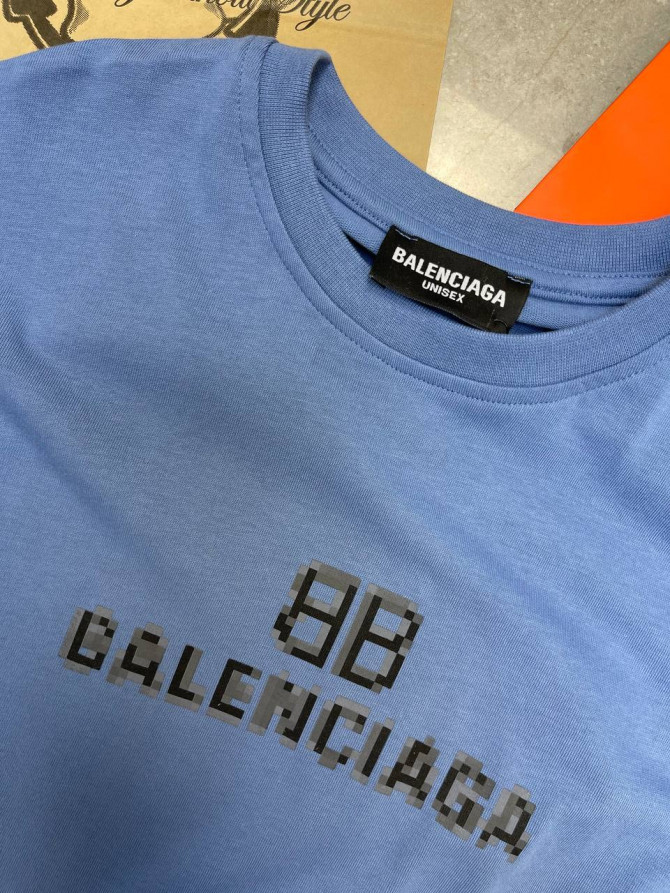 Футболка Balenciaga — изображение 5