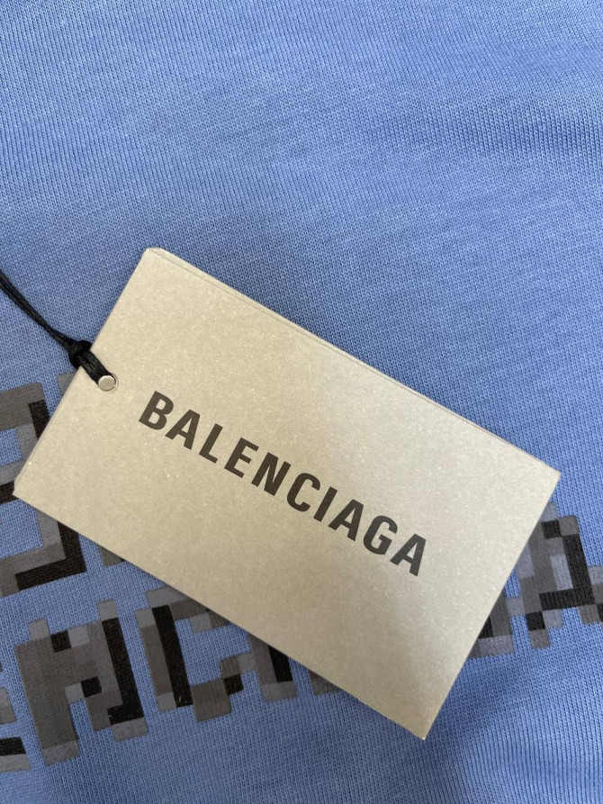 Футболка Balenciaga — изображение 9