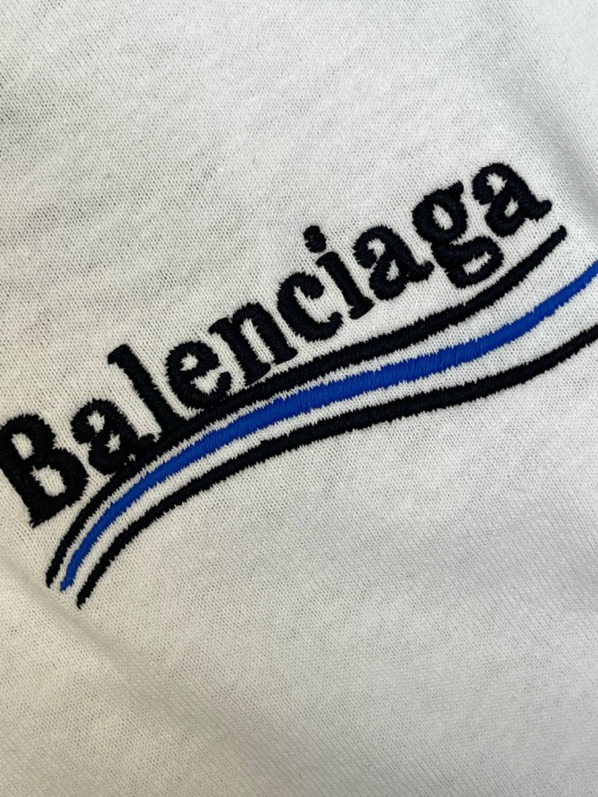 Футболка Balenciaga — изображение 7