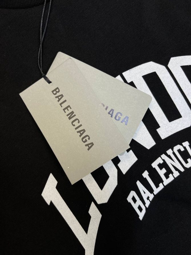 Футболка Balenciaga — изображение 3