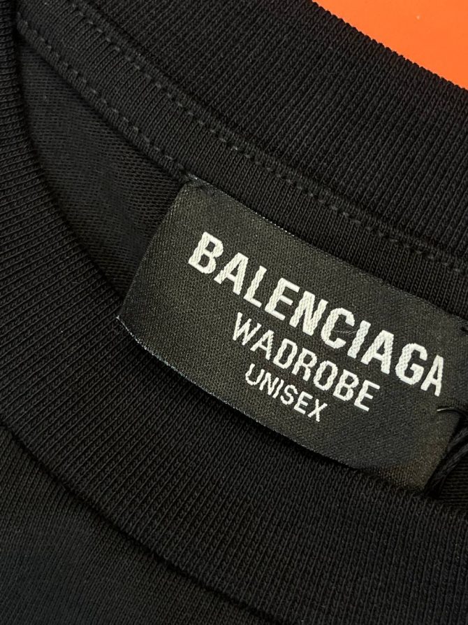 Футболка Balenciaga — изображение 4