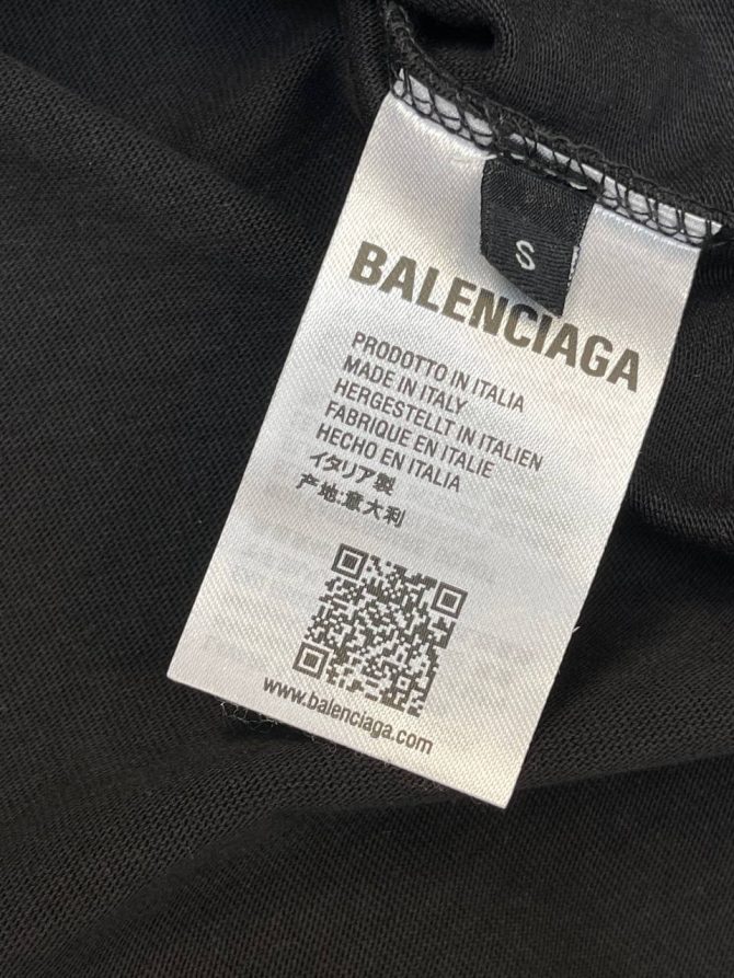 Футболка Balenciaga — изображение 5