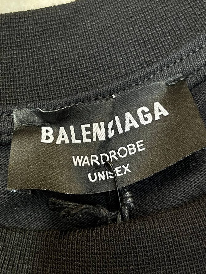 Футболка Balenciaga — изображение 6