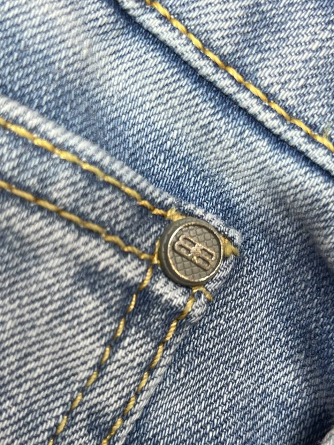 Джинсы Balenciaga — изображение 7