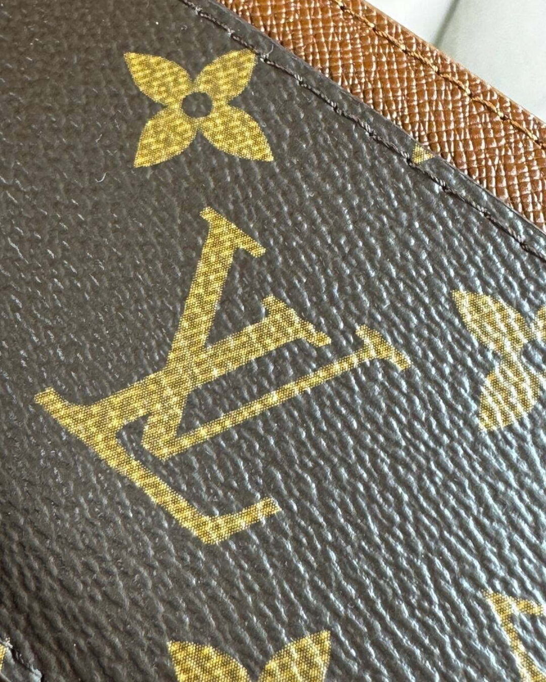 Картхолдер Louis Vuitton — изображение 8