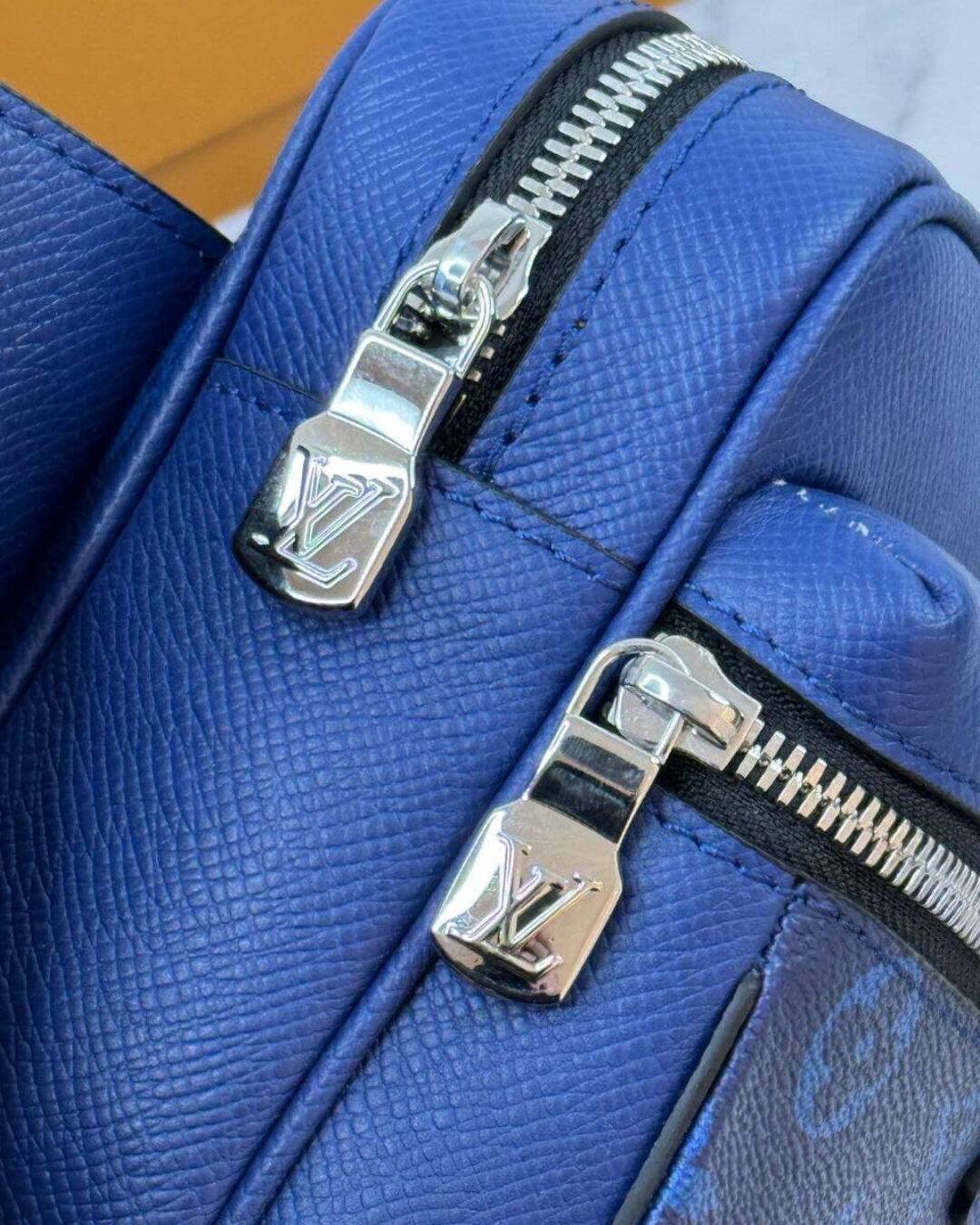 Сумка Louis Vuitton Outdoor Messenger Monogram Pacific Taiga Blue — изображение 4