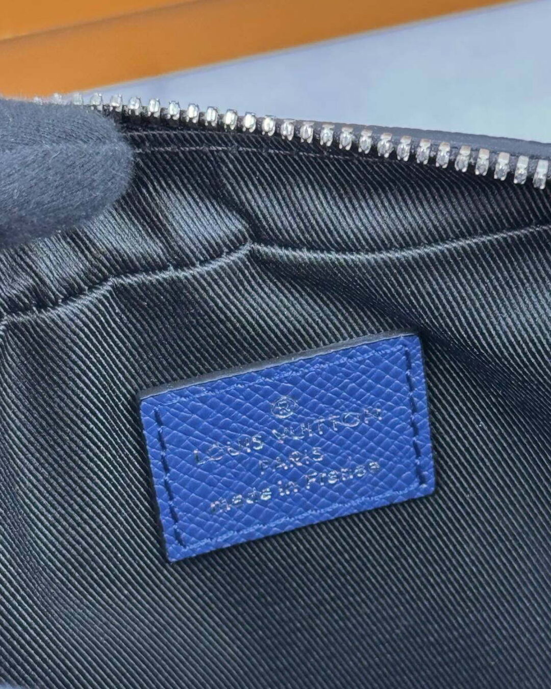 Сумка Louis Vuitton Outdoor Messenger Monogram Pacific Taiga Blue — изображение 6
