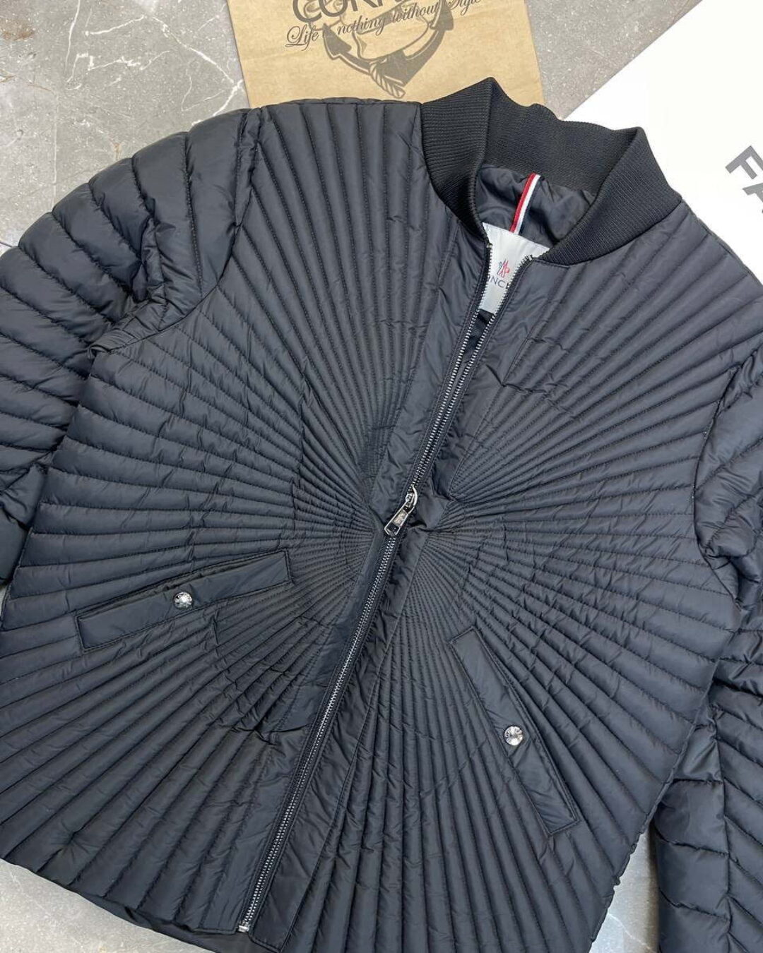 Бомбер Moncler — изображение 5