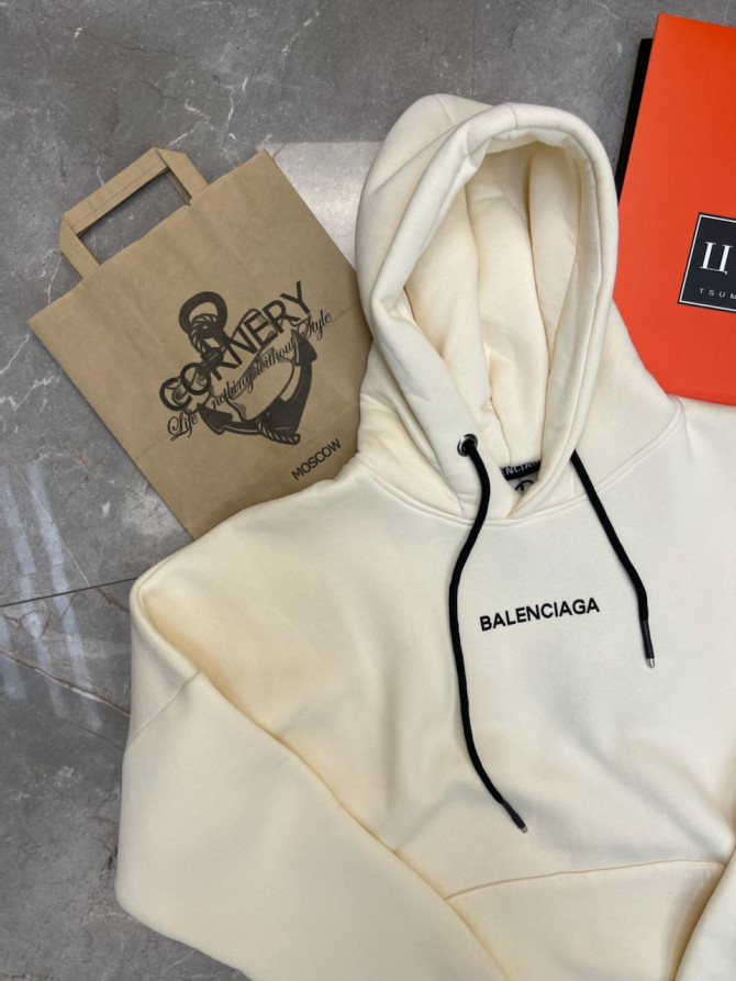 Худи Balenciaga — изображение 3
