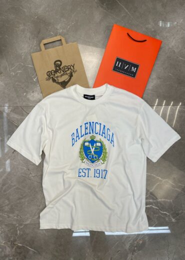 Футболка Balenciaga
