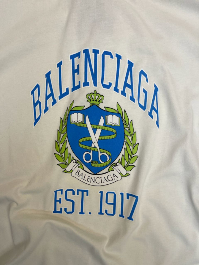Футболка Balenciaga — изображение 6