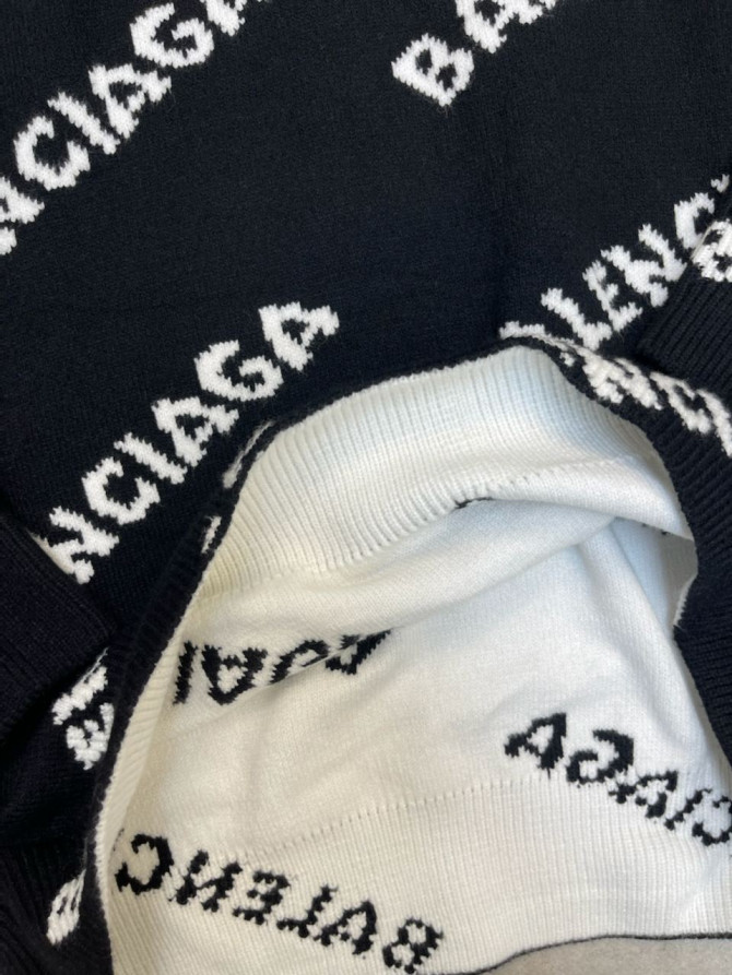 Свитер Balenciaga — изображение 8
