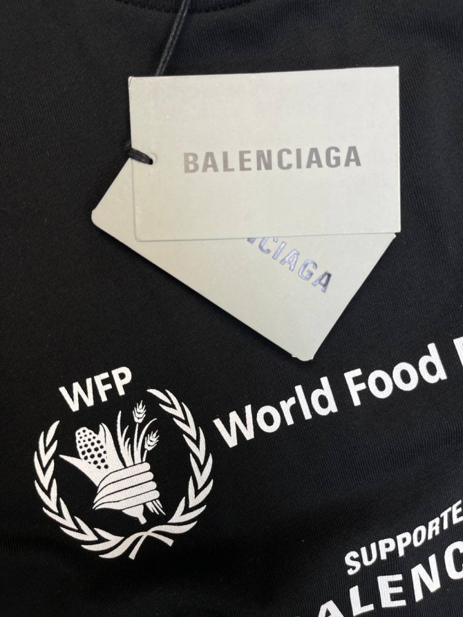 Футболка Balenciaga — изображение 8