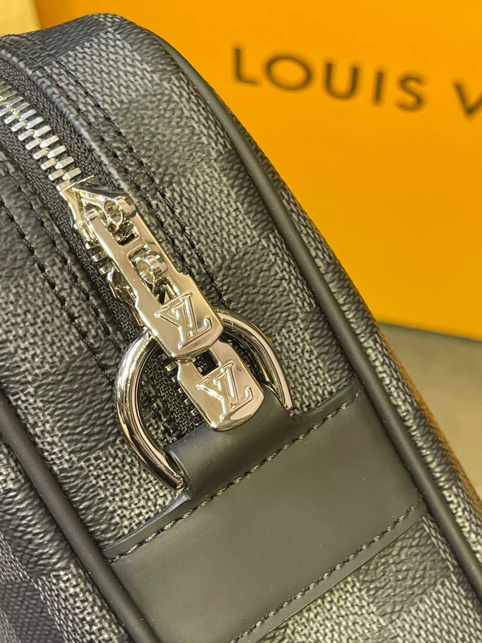 Сумка Louis Vuitton Porte-Documents — фото 3