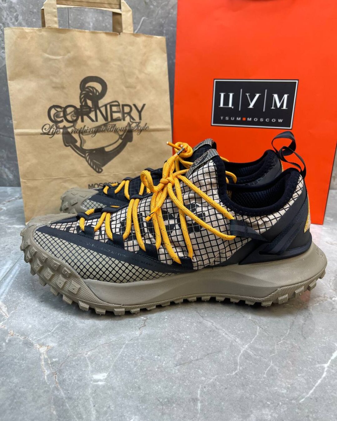 Кроссовки Nike ACG Mountain Fly Low Fossil Stone Black — изображение 3