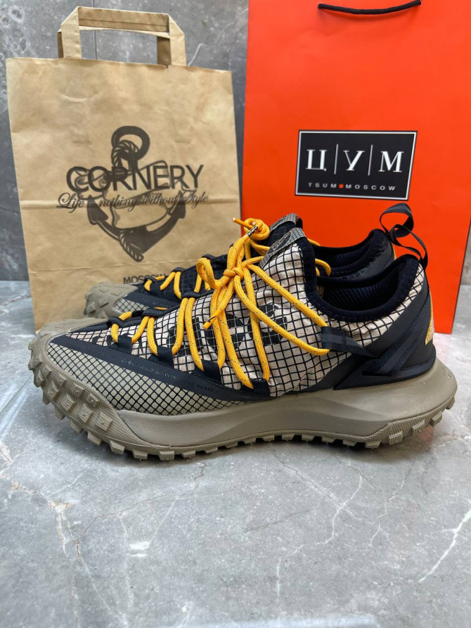 Кроссовки Nike ACG Mountain Fly Low Fossil Stone Black — изображение 3