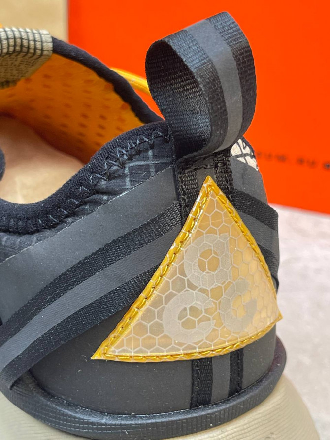 Кроссовки Nike ACG Mountain Fly Low Fossil Stone Black — изображение 5