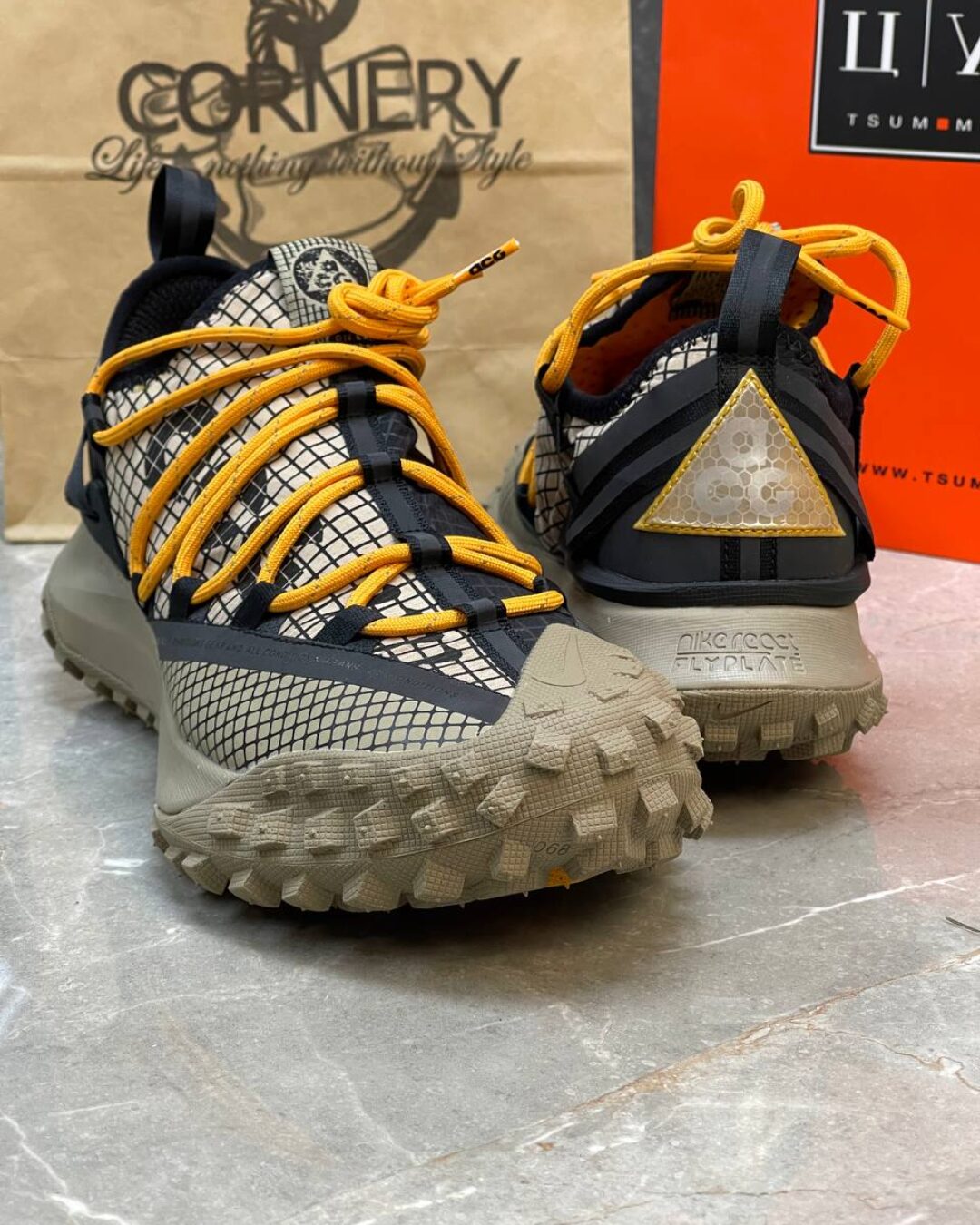 Кроссовки Nike ACG Mountain Fly Low Fossil Stone Black — изображение 8