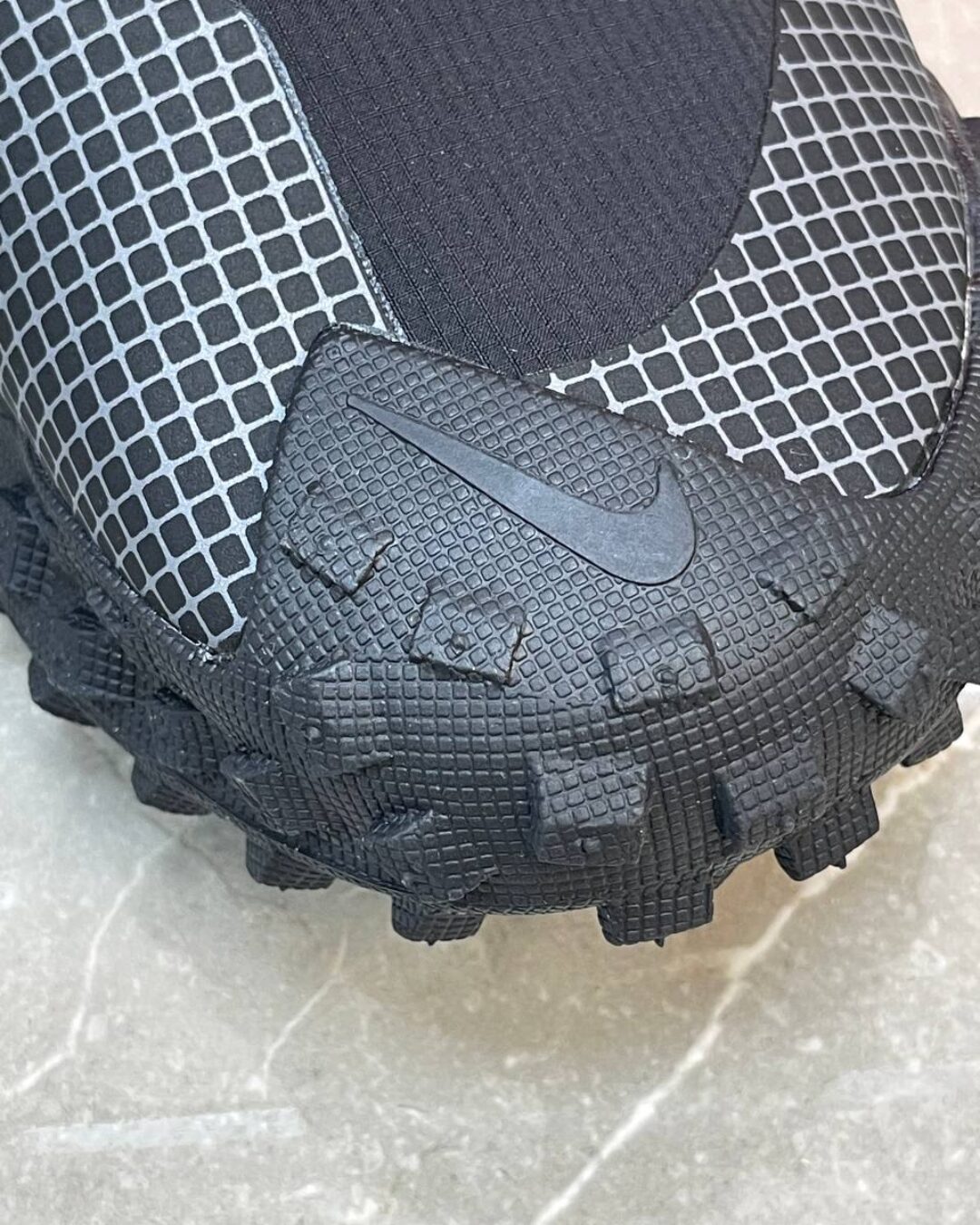 Кроссовки Nike ACG Mountain Fly Gore-Tex — изображение 6
