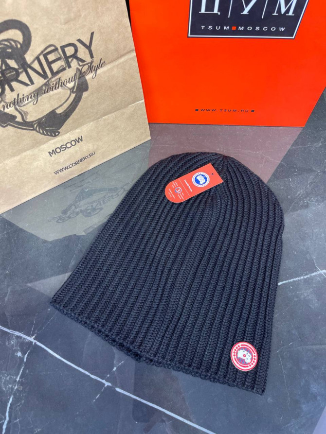 Шапка Canada Goose