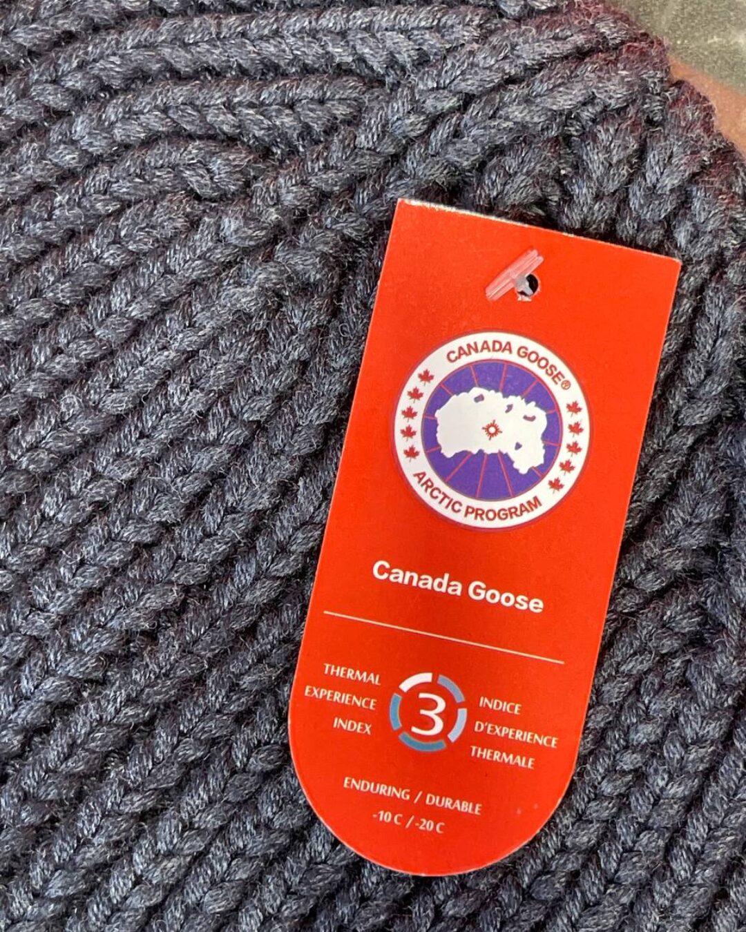 Шапка Canada Goose — изображение 4