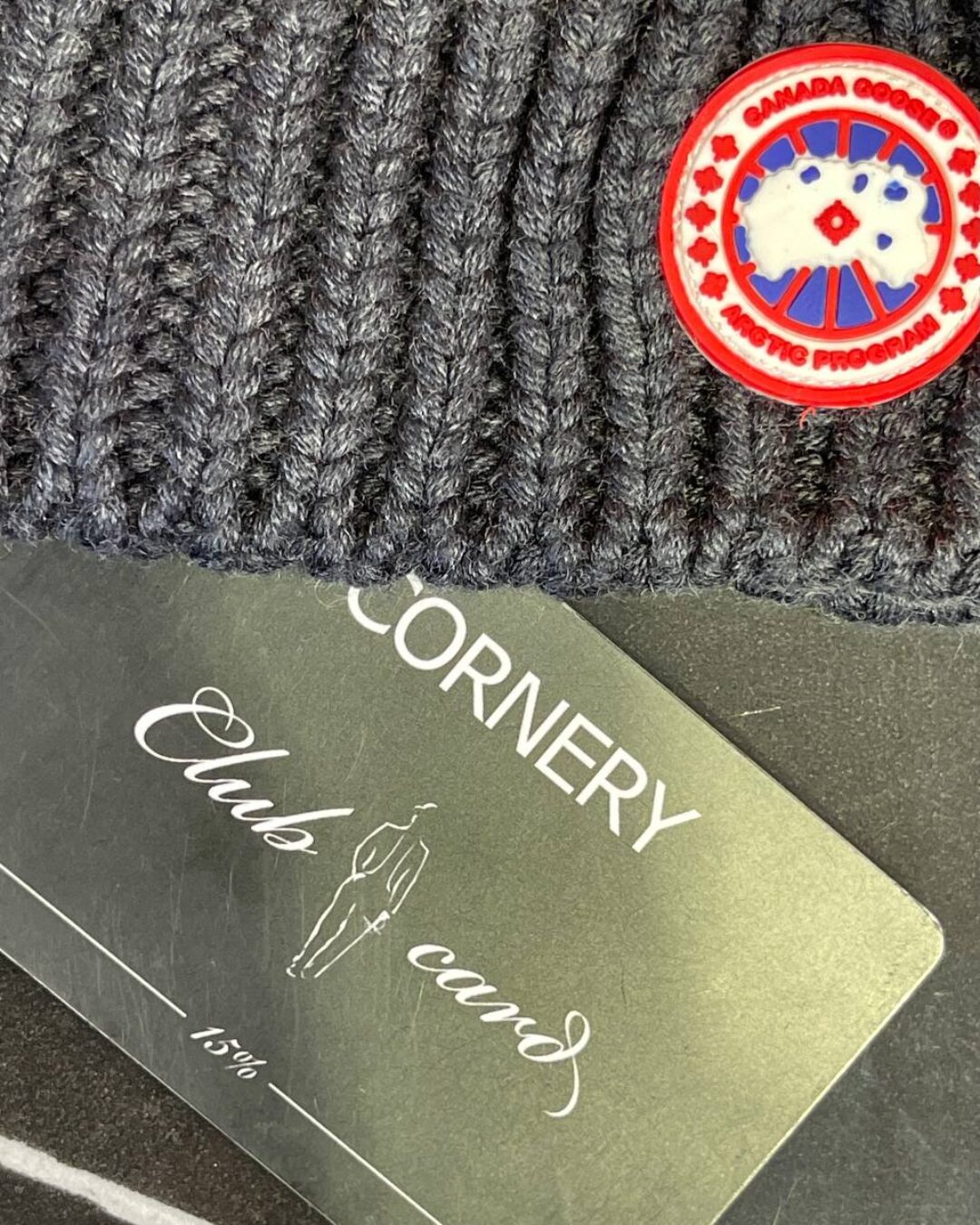 Шапка Canada Goose — изображение 8