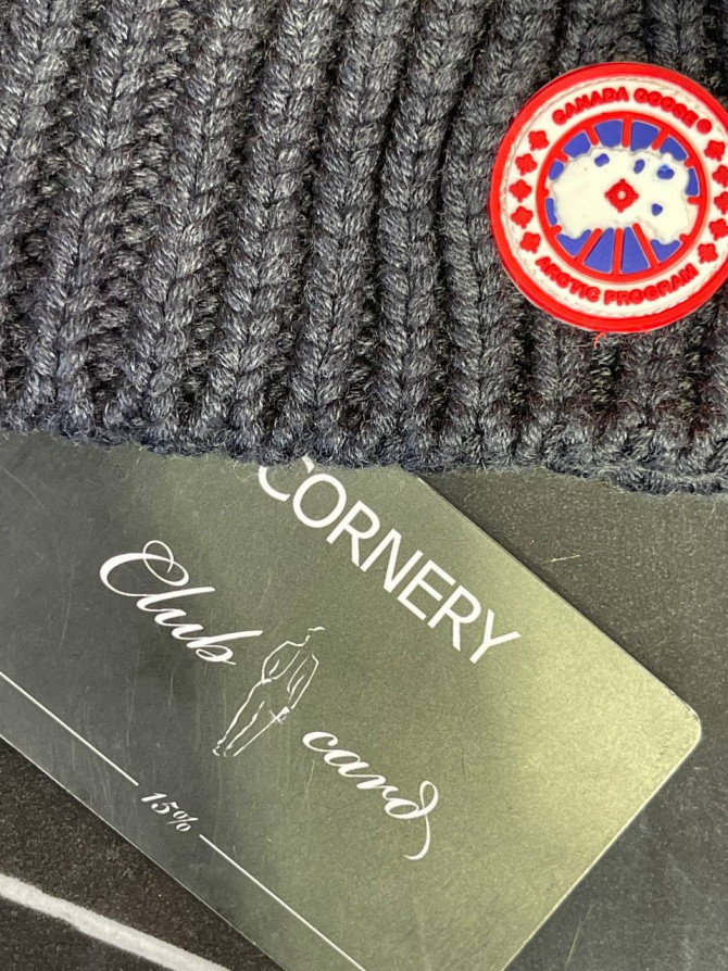 Шапка Canada Goose — изображение 8