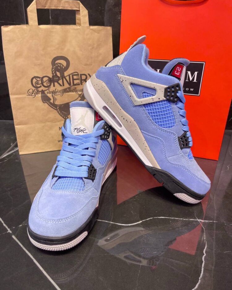Кроссовки Nike Air Jordan 4 Retro 4 Retro University Blue — фото 3