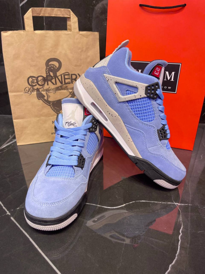 Кроссовки Nike Air Jordan 4 Retro 4 Retro University Blue — изображение 3