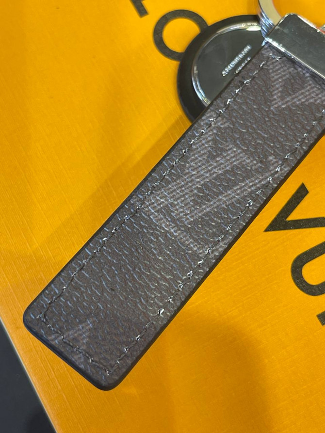 Брелок Louis Vuitton — изображение 9