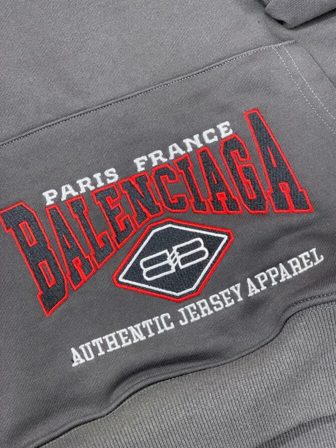 Худи Balenciaga — изображение 9