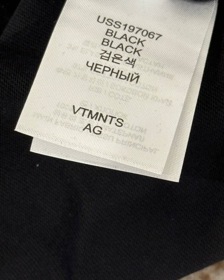Футболка Vetements Clothing — фото 10