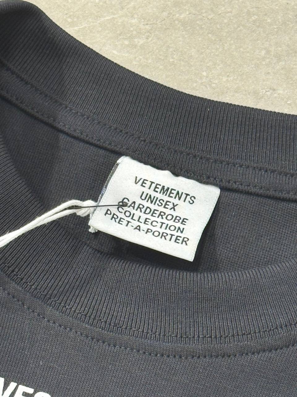 Футболка Vetements Clothing — фото 5